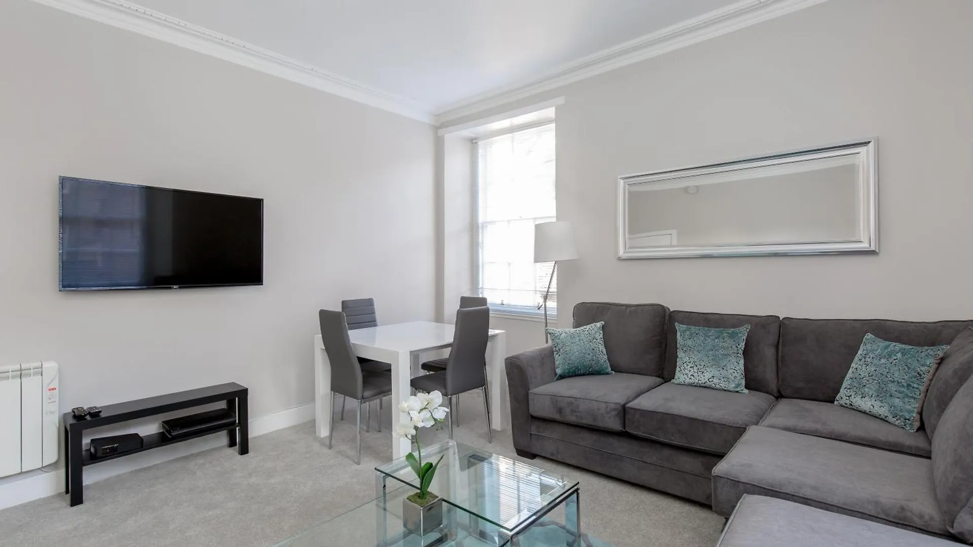 West Bow Apartment Эдинбург